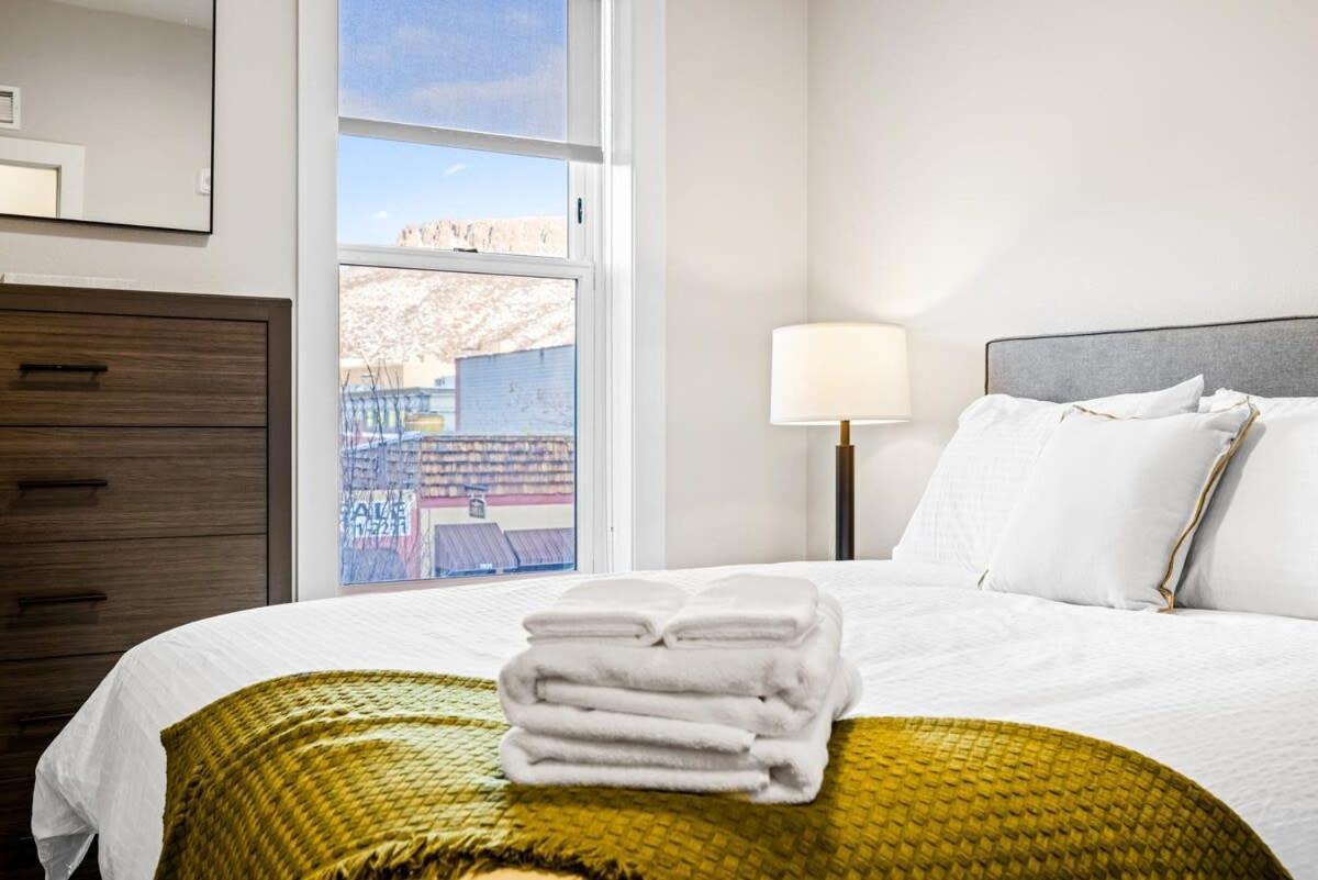 Avenue Hotel Downtown Golden Gold Miners Suite Esterno foto