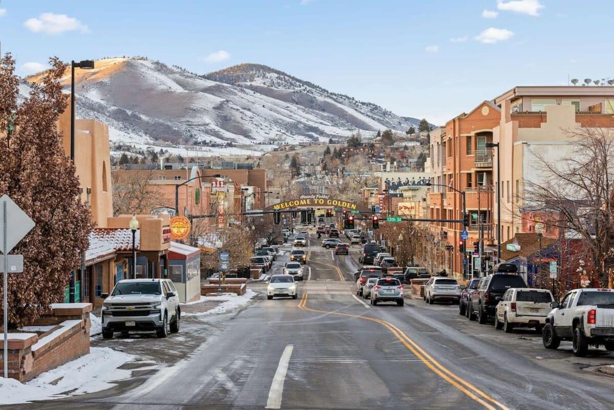 Avenue Hotel Downtown Golden Gold Miners Suite Esterno foto